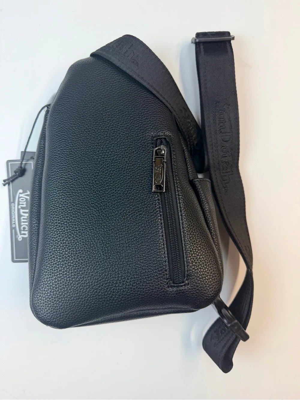 Von Dutch MEN'S FLYING EYE SLING BAG - BLACK AND RED